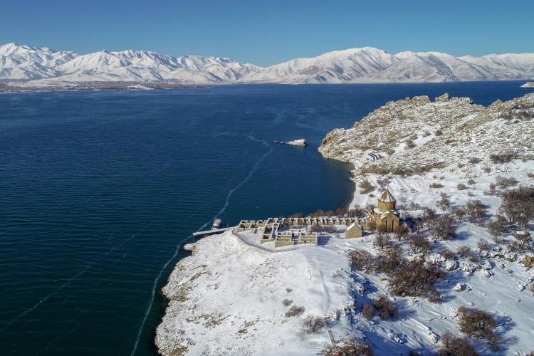 <p>Bunun temel etkeni bölgedeki huzur ortamıdır. Son zamanlarda kültür gezileriyle Türkiye'nin her yerinden ilimize turist akıyor.</p>
