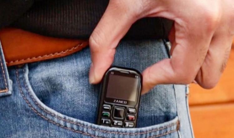 <p>Dünyanın en küçük telefonu artık Zanco Tiny T2. Bir USB bellek büyüklüğündeki cihaz Palm'ı tahtından etti. İşte dünyanın en küçük telefonunun kullanıcılarına sunduğu özellikler...</p>
