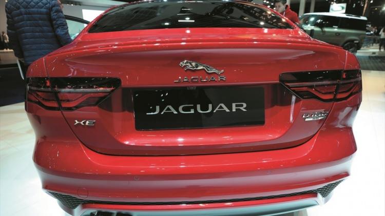 <p>Fuarda Jaguar`ın XE modeli de yer aldı.<br />
 </p>
