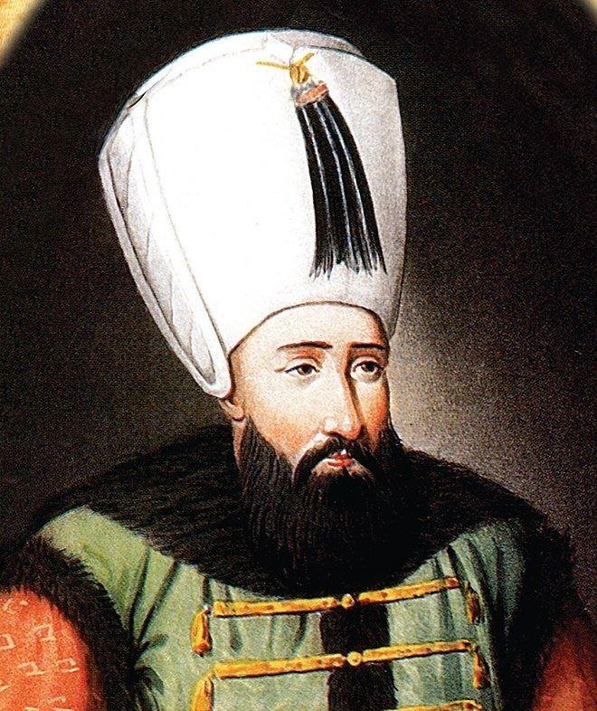 <p><strong>I. İBRAHİM</strong></p>
<p>Hacıların asalarına hilaller yapardı. Aynı zamanda bağa işçiliğinde de mahirdi. Yani bağa işçiliği (deniz kaplumbağasının kabuğundan yapılan kaşık, tesbih, vb. ürünler) yapardı.</p>