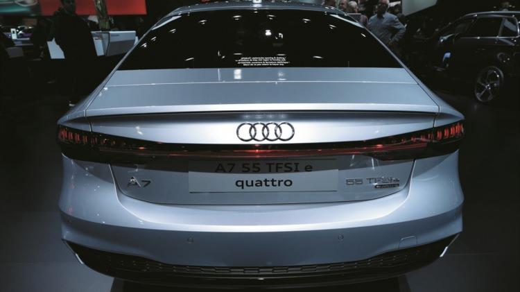 <p>Fuarda Audi`nın A7 55 TFSI e modeli de yer aldı.<br />
 </p>
