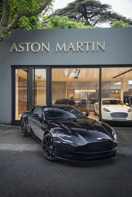 <p>Bu kapsamda 'sıfır' ve 'ikinci el' tüm Aston Martin modellerine, 36 ay  sıfır faiz taksitle sahip olunabiliyor.</p>

<p> </p>
