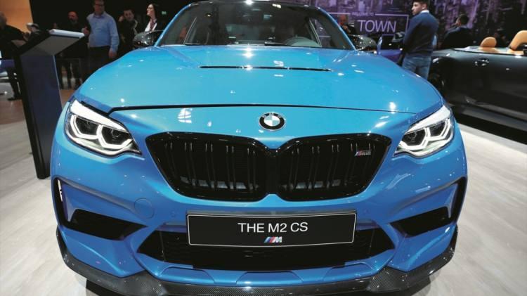 <p>Fuarda BMW M2 CS modeli de yer aldı.<br />
 </p>
