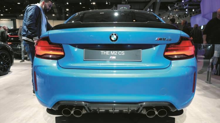<p>Fuarda BMW M2 CS modeli de yer aldı.<br />
</p>