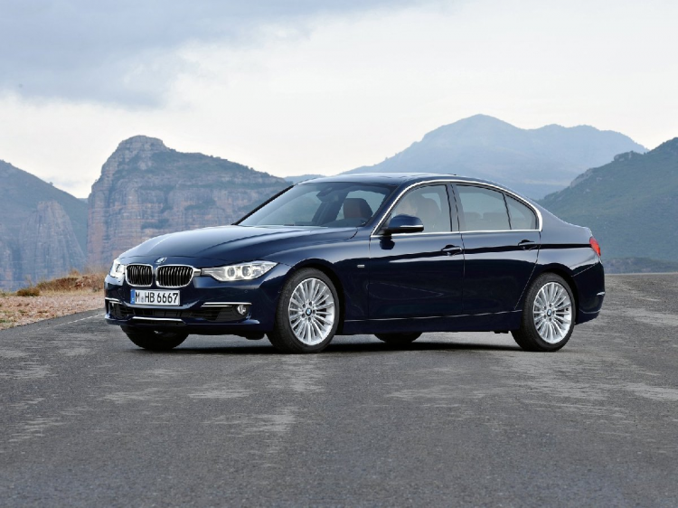 <p><strong>BMW 3 Serisi </strong>31 bin 918 adet </p>
<p> </p>