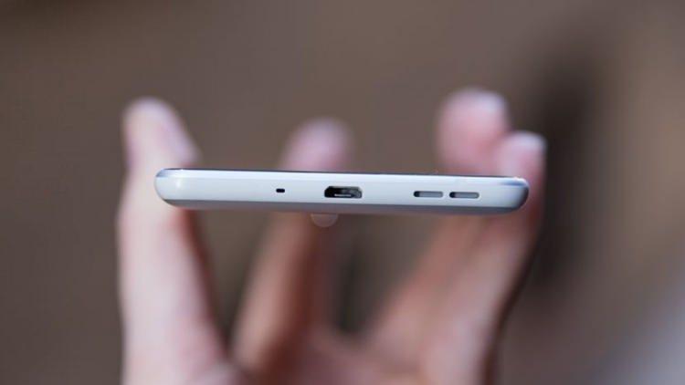 <p>Nokia 5</p>

<p>3000 mAh batarya </p>

<p> </p>
