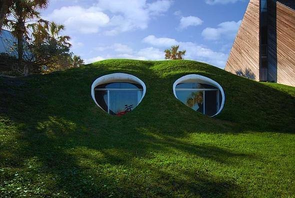 <p>OUTrial Evi / POLONYA</p>
