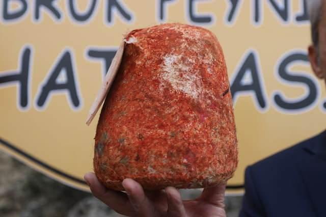 <p>70. Karaman: Divle obruk peyniri<br />
<br />
</p>