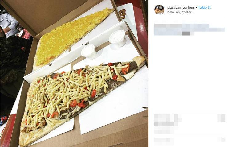 <p>New York’un Yonkers ilçesinde bulunan Pizza Barn’ın 60 santimetre uzunluğundaki pizza dilimleri… Bu dilimler neredeyse bir bebek kadar…</p>

<p> </p>

