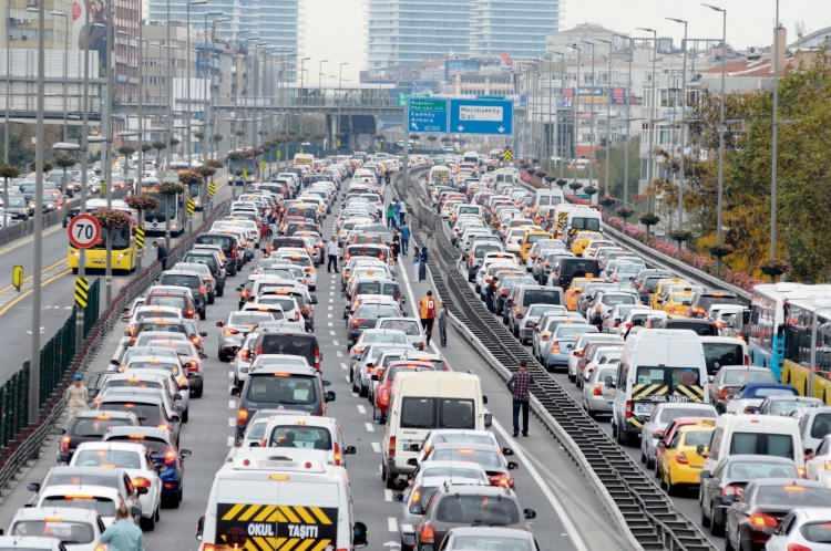 Teste girmeyen 2.9 milyon araç sürücüsü için ceza kapıda!