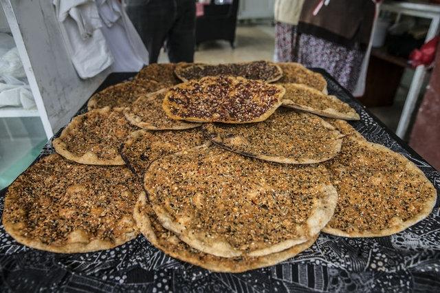 <p>31. Hatay: Biberli ekmek<br />
<br />
 </p>

