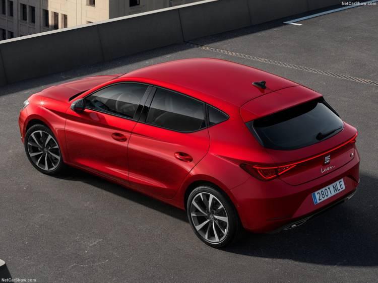 <p>204 beygir güce kavuşan yeni Leon, saf elektrik modunda 60 kilometre ilerleyebilecek. 2020 Seat Leon, 1.0 litre ve 1.5 litre TSI motorlar üzerine kurulu, 48V hafif hibrit versiyonlarla da satılacak.</p>