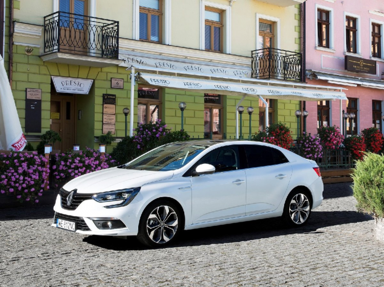 <p>Renault Megane 1.6 16V Joy 2017</p>
<p><strong>93.100 TL</strong></p>
<p> </p>