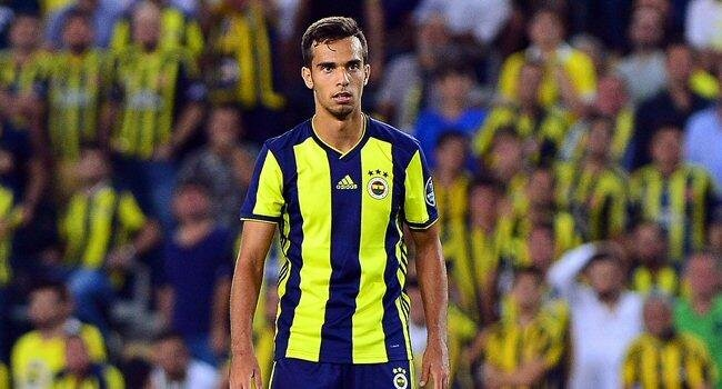 <p>BARIŞ ALICI</p>
<p>Yeni Takımı: Westerlo (1,5 Yıl kiralık)<br />
Eski takımı: Fenerbahçe</p>