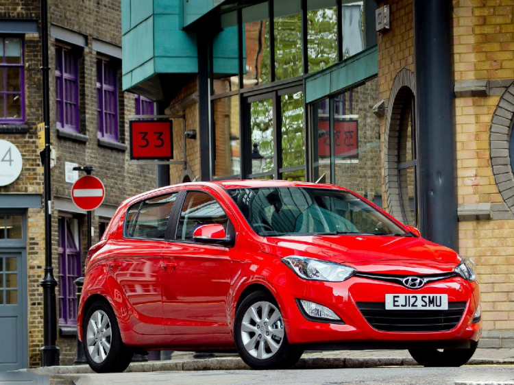 <p>Hyundai i20 1.4 CRDI Jump 2013</p>

<p><strong>55.400 TL</strong></p>

<p> </p>
