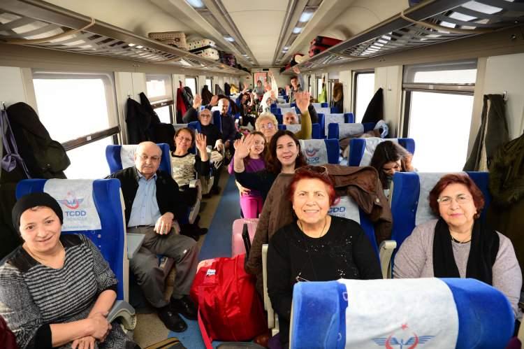 <p>Kar manzarası görmeyi çok istediğini belirten Olcay, "İstediğim görüntüyü Muş'ta gördüm. Yolculuktan keyif aldık. Yarıyıl tatilini güzel şekilde değerlendirdim. Perşembe günü de döneceğiz." dedi.</p>