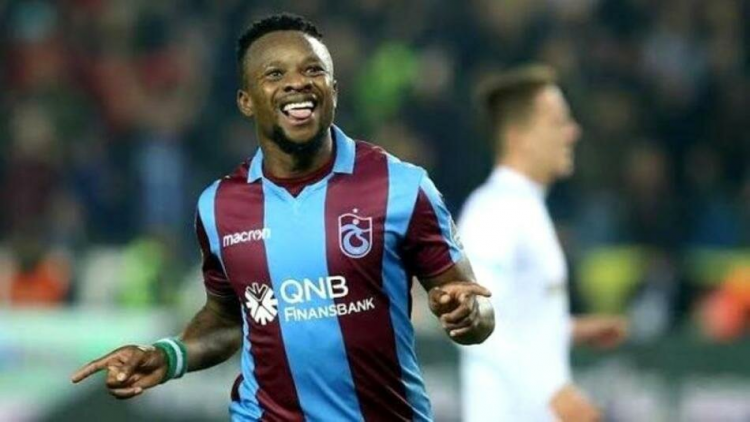<p>OGENYİ ONAZI</p>

<p><strong>Yeni takımı</strong>: Denizlispor<br />
<strong>Eski takımı:</strong> Trabzonspor</p>
