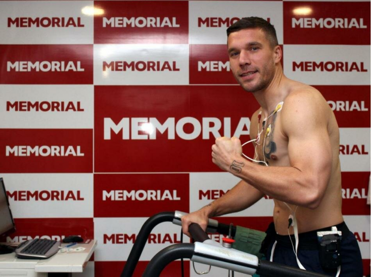 <p>LUKAS PODOLSKI</p>

<p>Yeni Takımı: Antalyaspor<br />
Eski Takımı: Vissel Kobe</p>
