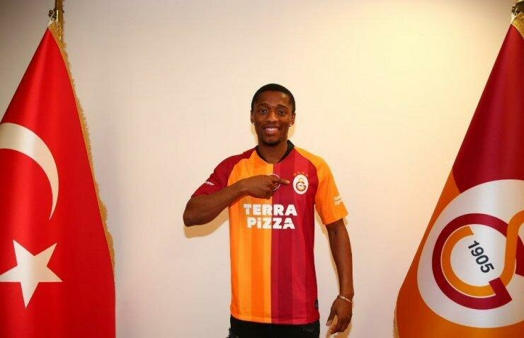 <p>JESSE SEKIDIKA</p>
<p>Yeni takımı: Galatasaray<br />
Eski takımı: Eskişehirspor</p>