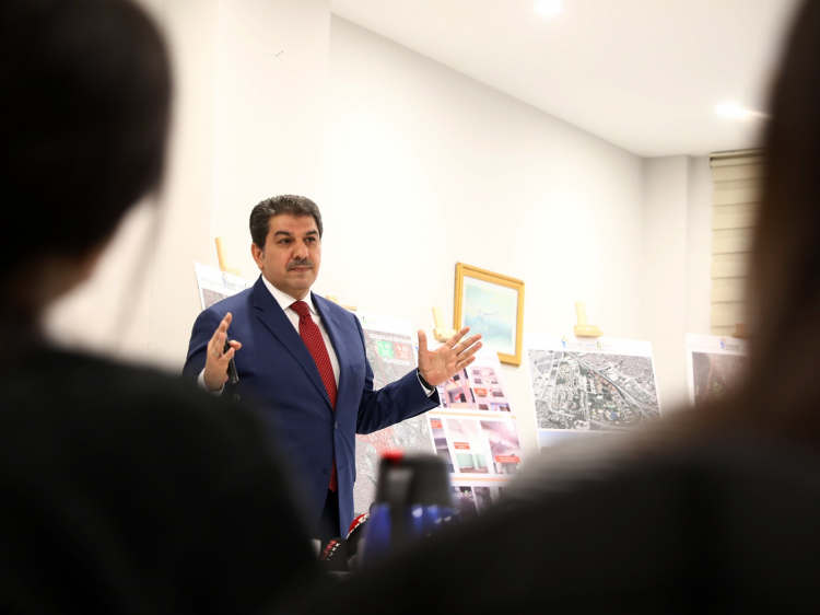 <p>Göksu, <strong>"İBB, kentsel dönüşüm yapılacak, deprem riskini ortadan kaldırmak için planlanan bir şey için plan iptaline gidiyor. " </strong>sözleriyle İBB'ye tepki gösterdi.</p>
