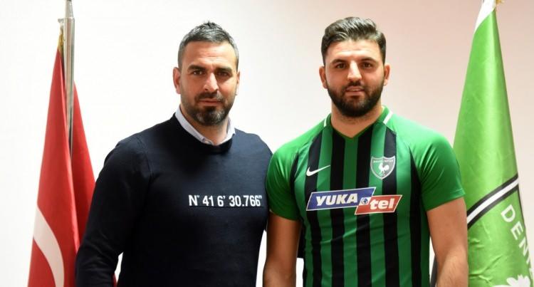 <p>47- Syam Ben Youssef - Yukatel Denizlispor</p>
<p>Yukatel Denizlispor, Kasımpaşa`dan ayrılan 30 yaşındaki Tunuslu stoper Syam Ben Youssef`i transfer etti.</p>