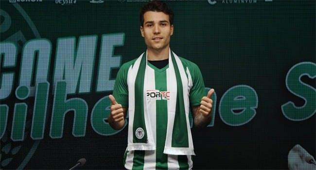 <p>36. Konyaspor - Guilherme Sitya</p>
<p>İttifak Holding Konyaspor, Polonya ekibi Jagiellonia`da forma giyen Brezilyalı sol bek Guilherme Sitya`yı transfer etti. 1.5 + 1 yıllığına imza atan Guilherme Sitya, İttifak Holding Konyaspor`da 12 numaralı formayı giyecek.</p>
