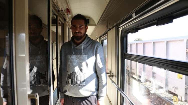 <p>Ayrıca, Türkiye Vagon Sanayi AŞ'de (TÜVASAŞ) TCDD personelinin kullanımı için hazırlanan 10 vagonlu tren de Mithatpaşa İstasyonu'ndan Elazığ'a gönderildi.</p>
<ul>
</ul>
<p> </p>