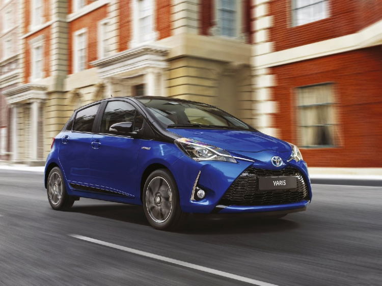 <p><strong>Toyota Yaris</strong> Life 1.0 lt</p>
<p><strong>104.700 TL</strong> (2019) </p>
<p> </p>
<p> </p>