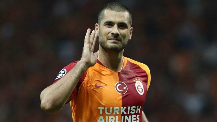 <p>EREN DERDİYOK<br />
<br />
Yeni Takımı: Pakhtakor<br />
Eski Takımı: Göztepe</p>
