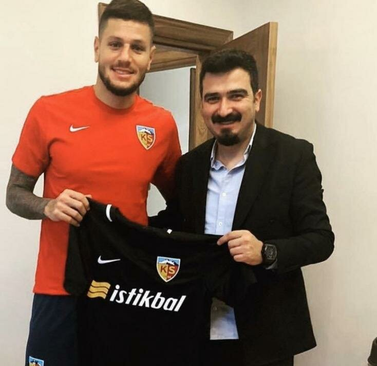 <p>DIEGO ANGELO</p>

<p>Yeni takımı: Kayserispor<br />
Eski takımı: Antalyaspor</p>
