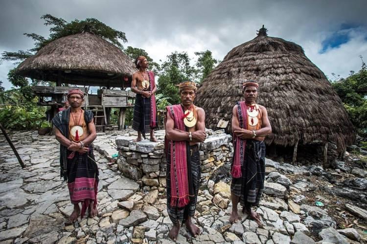 <p><strong>Doğu Timor</strong></p>
<p>30 gün vizesiz.</p>
<p>Kapıda vize uygulaması var. Doğu Timor, havalimanı ve deniz yoluyla gelinen ziyaretlerde ücretsiz olarak 30 gün geçerli, tek girişli vize veriyor.</p>
<p>Kara sınır kapılarında ise 30 ABD Doları karşılığında 90 gün süreli tek veya çoklu girişe sahip vize alabiliyorsunuz.</p>