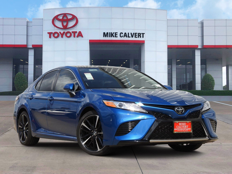 <p>Camry'nin 10 üzerinden 8,6'lık toplam puanı , rakip Honda Accord'un (8.5) hemen önündeki orta ölçekli otomobiller arasında en iyisi. 2018 yeniden tasarımından önce Camry'nin performansı olağanüstü olmaktan çok uzaktı. </p>