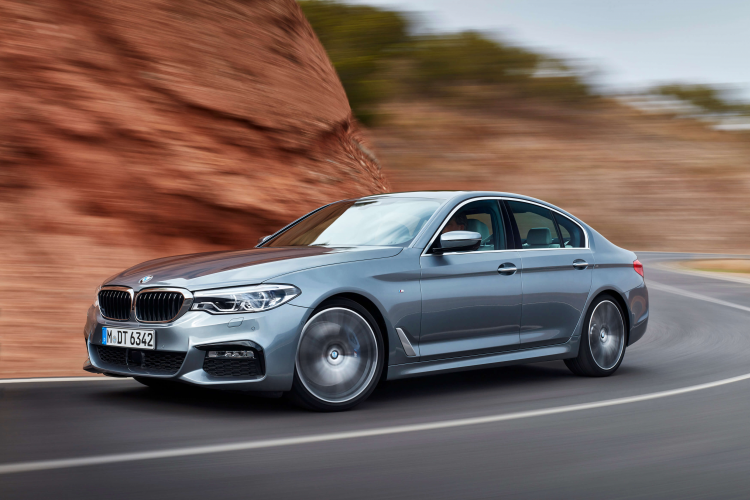 <p>Yeni standartlar belirlemeyi kendine görev edinen BMW 5 Serisi, modern sedan konseptini somut şekilde hayata geçiriyor. </p>