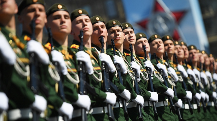 <p>Rusya</p>

<p>48,000,000,000$</p>
