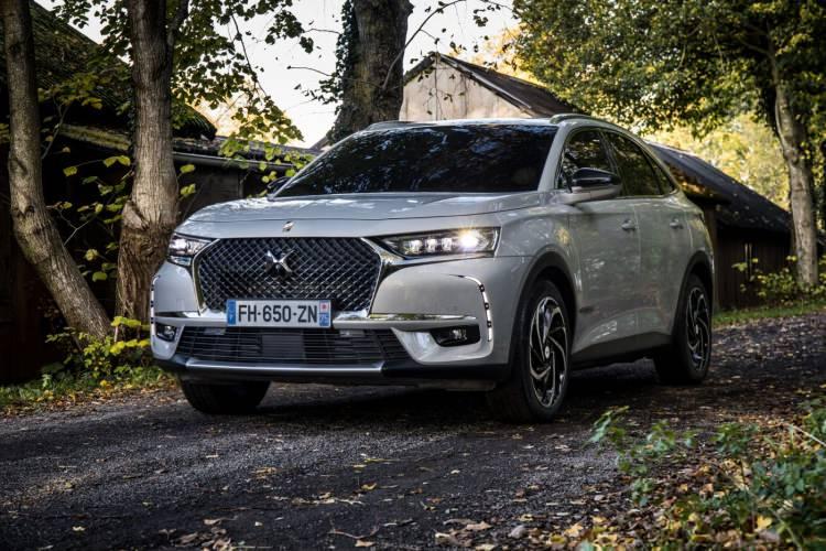 <p>DS 7 Crossback'in benzinli ve dizel modelleri Şubat ayında takas desteğinin yanı sıra 150.000 TL tutarında kredi için 12 ay %0 faiz ile satışa sunuluyor.</p>
