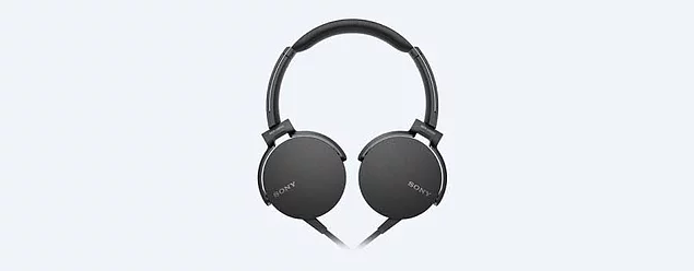 <p><strong>SONY MDR.XB550AP</strong></p>

<p>Ses Çıkışı: Stereo</p>

<p>Bağlantı Tipi: Kablolu</p>

<p>Hassasiyet: 102 dB</p>

<p>Empedans: 24 Ohm</p>

<p>Mikrofon: Var</p>

<p>Uzaktan Kumanda: Var</p>

<p>Sürücü Çapı: 30 mm</p>

<p>Fiyat: 239,90 TL</p>

<p> </p>
