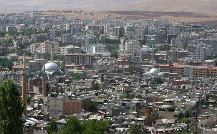 <p>SİİRT:  330 bin 280 kişi.</p>

<p> </p>
