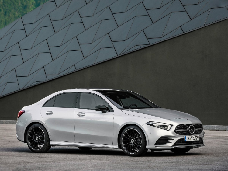 <p>Mercedes Benz A Serisi Sedan</p>

<p> </p>
