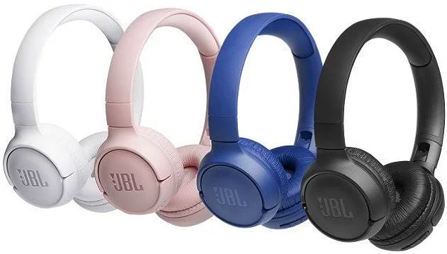 <p><strong>JBL Tune 500BT</strong></p>

<p>Ses Çıkışı: Stereo</p>

<p>Bağlantı Tipi: Kablosuz</p>

<p>Mikrofon: Var</p>

<p>Uzaktan Kumanda: Var</p>

<p>Sürücü Çapı: 32 mm</p>

<p>Kullanım Süresi (Genel): 16 saat</p>

<p>Şarj Tipi: USB</p>

<p>Şarj Süresi: 2 saat</p>

<p>Fiyat: 317 TL</p>

<p> </p>
