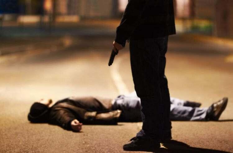 <p>İnsanlar</p>
<p>Sizce yılda kaç kişi insanların bizzat kendisi yüzünden ölüyor?</p>