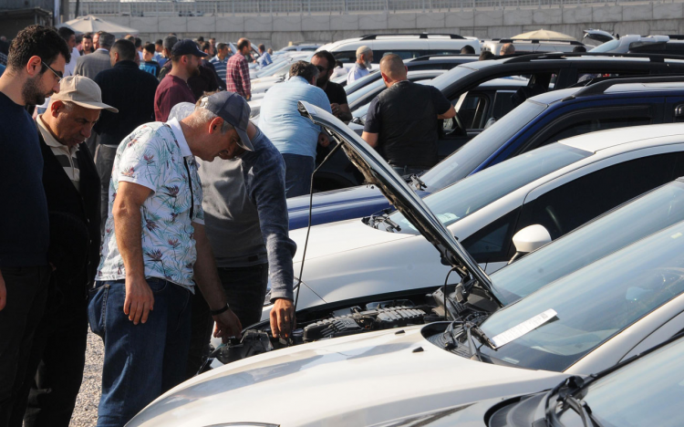 İkinci el araç alacaklar dikkat! Fiyatlar artıyor...
