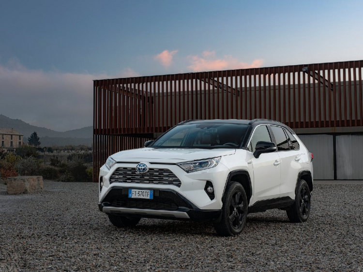 <p>Toyota RAV4</p>

<p> </p>

