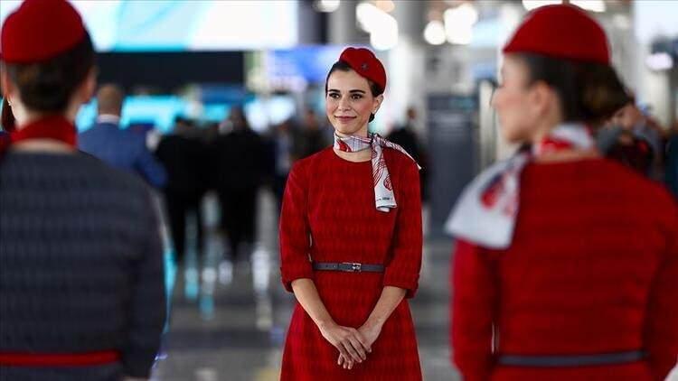 <p>Ancak 24 Boeing 737 Max uçağında sorunlar çıkması ve kış sezonu olması nedeniyle alımlar şimdilik ertelenmiş durumda. Yeni kabin memuru alımları filodaki uçak sayısının artmasından sonra yeniden planlanacak. Türkiye’de üniversitelerde 40’dan fazla kabin eğitimi veren program var.</p>

<p> </p>

<p> </p>
