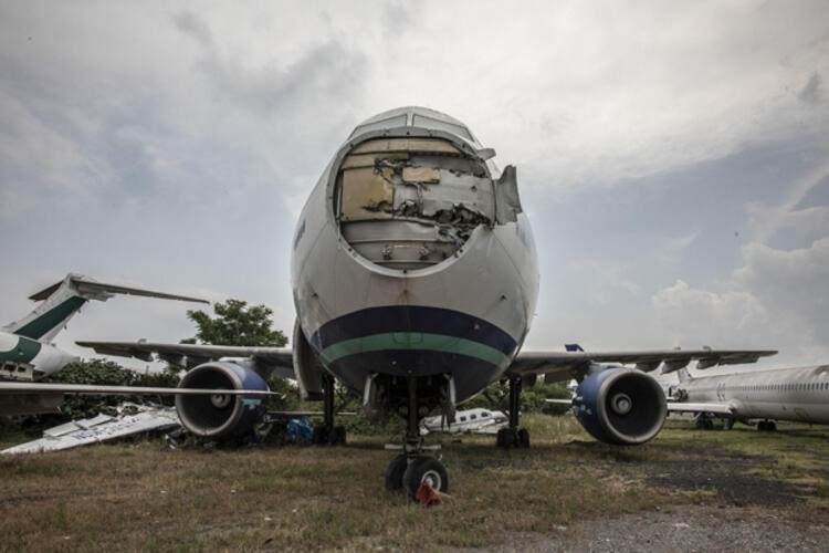 <p>Bir süre yurt içinde kargo taşıyan Cessna 340A daha sonra UPS Türkiye içi hava operasyonunu durdurunca hurdaya ayrıldı. Kullanılamaz durumdaki uçaklar arasında Airbus A300 tipi yolcu uçakları da bulunuyor.</p>

<ul>
</ul>
