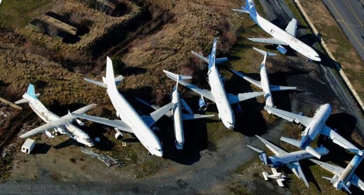<p>Ekim 2019 tarihinde havalimanında 17 sahipsiz uçaktan 1 tanesinin sahibi başvuruda bulundu. Konma-konaklama ücretleri ile vergi borçları ödendikten sonra söz konusu uçak sahibine teslim edildi. Geri kalan 16 uçağın ise ihale süreci devam ediyor.</p>

<ul>
</ul>
