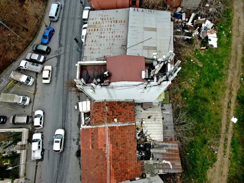 <p>Değişik ve enteresan olduğu kadarıyla hoş gözüken bir yapı olduğunu düşünüyorum. Turistler çok resmini çekiyor. </p>
