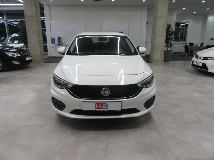 <p><strong>Fiat Egea</strong> 1.3 MultiJet Easy 2016 71.400 TL</p>
