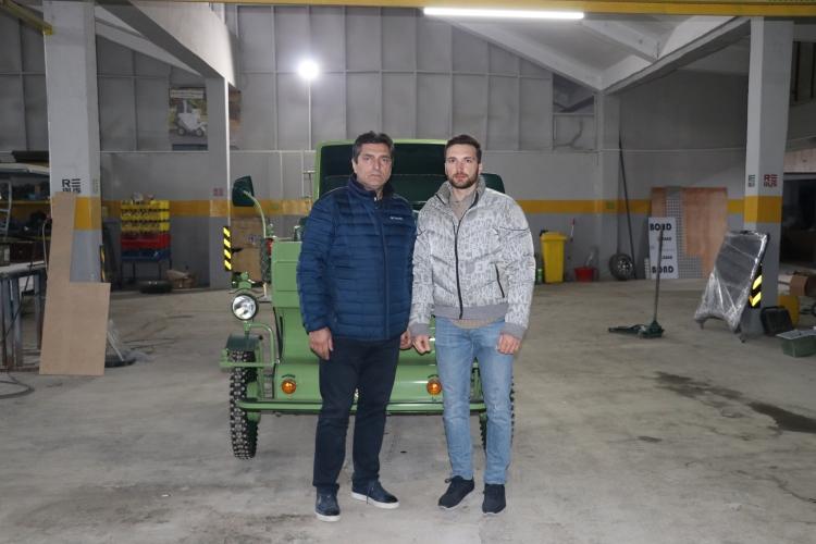 <p>Haluk Şahin'in, elektrikli faytonlar geliştirme fikriyle kurduğu "Fayoto" isimli girişim, farklı tiplerde araçların üretildiği tesisle büyüdü. </p>
<p> </p>