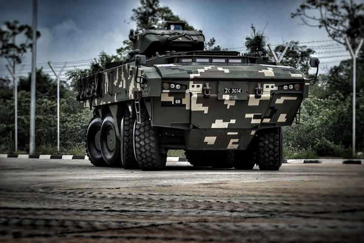 <p>Malezya Silahlı Kuvvetleri için 12 değişik konfigürasyonda 257 adet 8x8 Tekerlekli Zırhlı Muharebe Aracı AV8'in geliştirme ve üretimini kapsayan proje için yaklaşık 600 milyon dolarlık bedelle imzalandığı dönem, Türkiye'den tek kalemde gerçekleştirilen en büyük savunma sistemi ihracat sözleşmesi imzalandı.</p>
<p> </p>