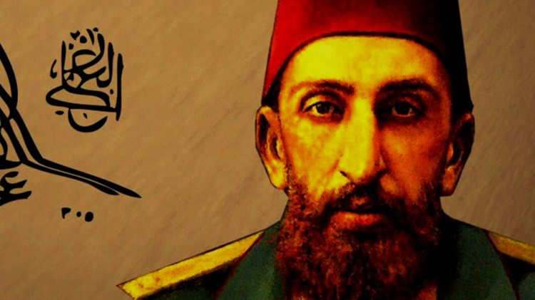 <p>Tahtta kaldığı sürede demiryolu uzunluğu 3 kat artıran Sultan Abdülhamid, Hicaz Demiryolu projesini de hayata geçirdi. Ayrıca Haydarpaşa Garı onun döneminde yapıldı.</p>

<p> </p>
